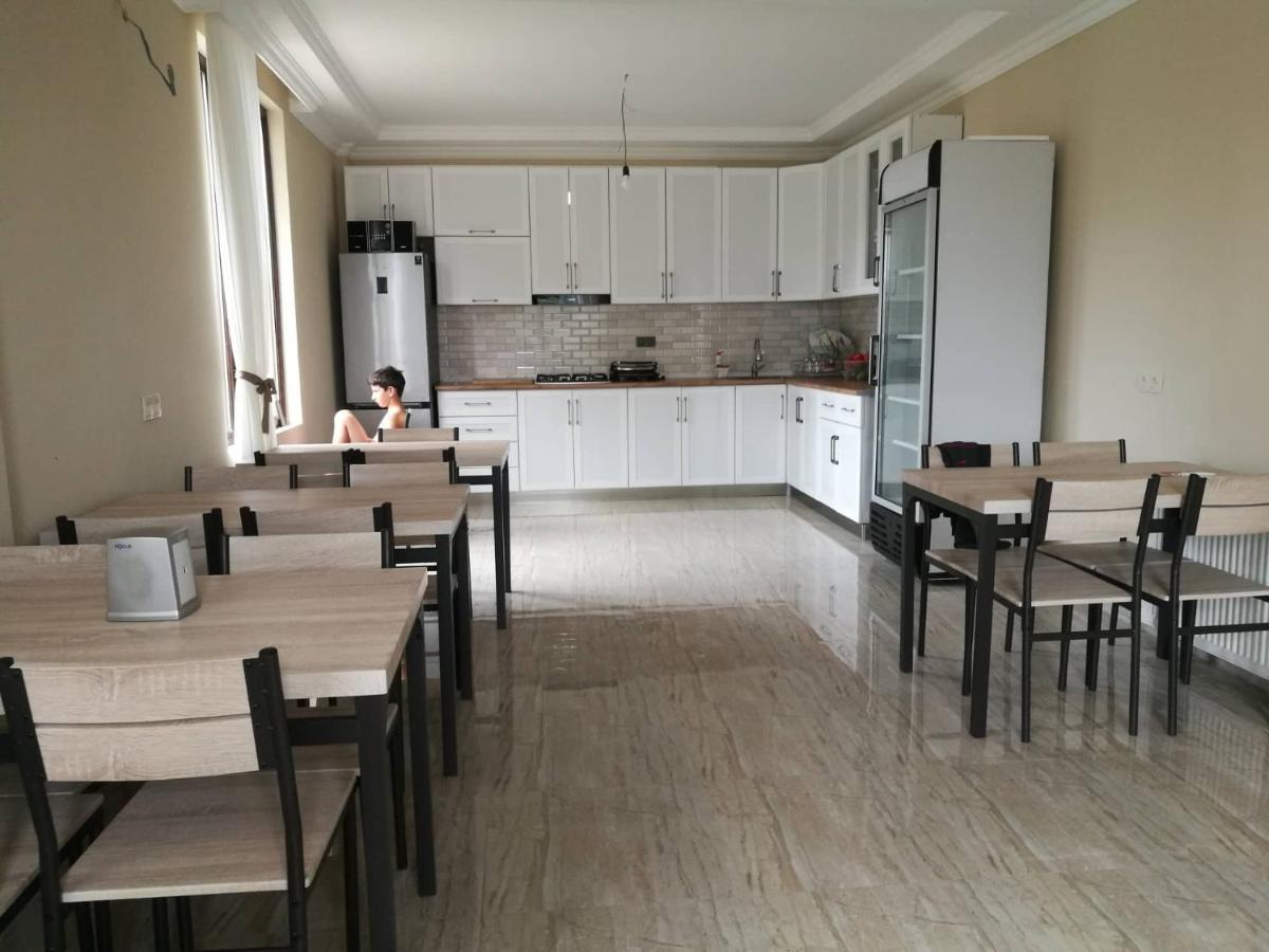 Mate'S Guest House Kobuleti Exterior photo