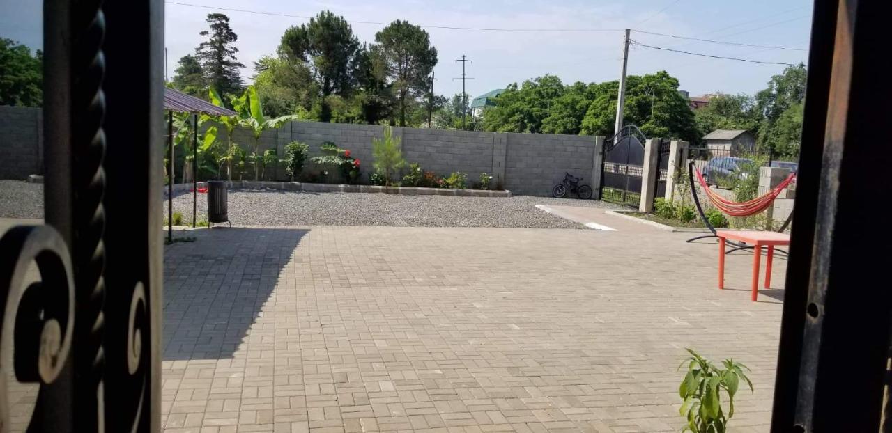 Mate'S Guest House Kobuleti Exterior photo